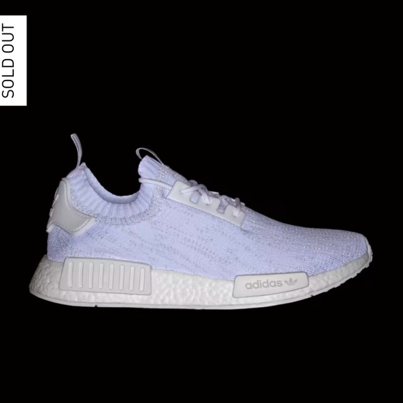 ADIDAS MD R1 PRIMEKNIT
Ftw White/ Ftw White/ Grey One men size 11 gently used - Picture 4 of 16